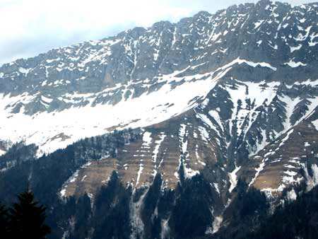 Epaulement sur le Crêt oriental du Vercors en Isère