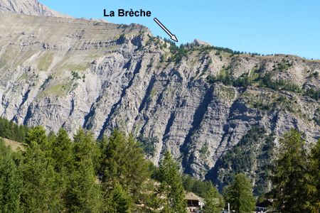 Le Serre de l'Aut, en amont de Barcelonnette, Alpes-de-Haute-Provence
