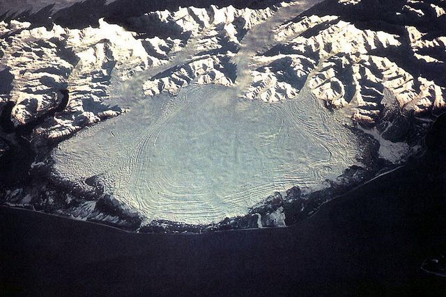 Le glacier Malaspina vu de l'espace