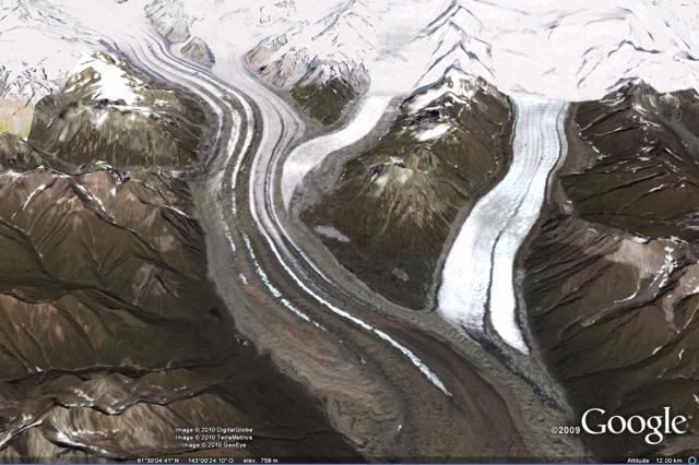 Confluences de glacier en Alaska