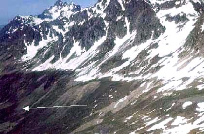 Les Rochers Rissiou dans la Vallée de Vaujany (Isère) Les Rochers Rissiou dans la Vallée de Vaujany (Isère)