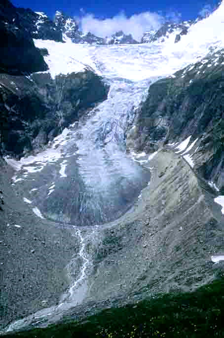 Le glacier de Pré de Bar dans le Val Ferret italien