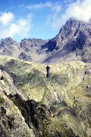 Gradin de confluence du Rabuons dans la vallée de la Tinée (Alpes maritimes)