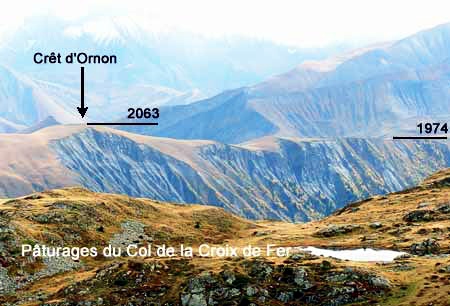 L'échine du Crêt d'Ornon dans la vallée de l'arc, en Savoie L'échine du Crêt d'Ornon dans la vallée de l'arc, en Savoie