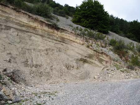 Grèzes litées (vallée du Drac, Isère)