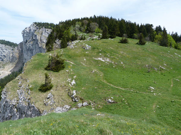 Le versant est du Pas de la Clé dans le Vercors