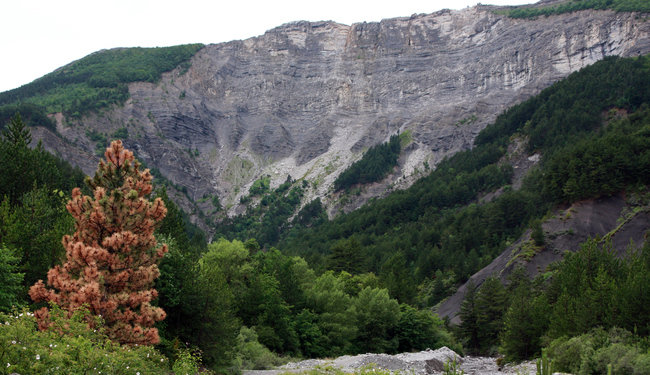 Le ravinement de Ruinas Blanc dans le Diois