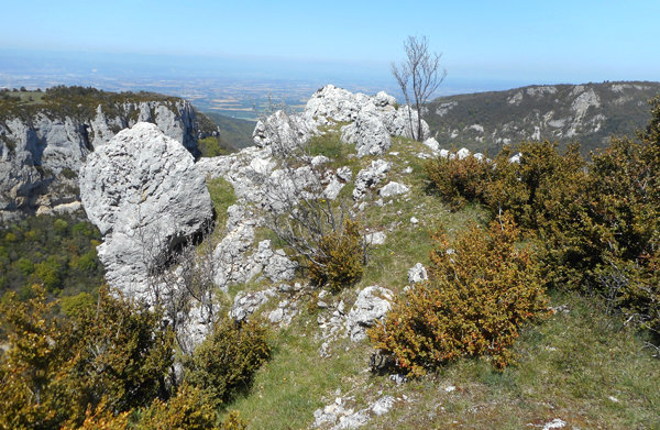 Clapier au sommet de la moraine du Pas de la Rune (Vercors)