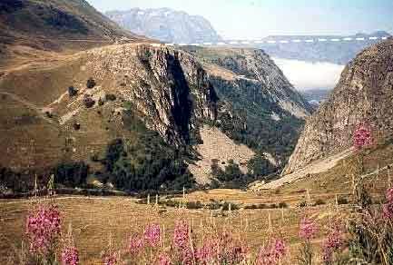 Un verrou glaciaire dans les gorges de la Sarenne en Isère